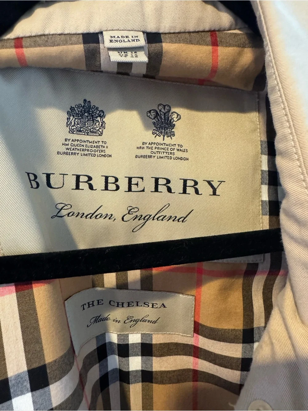 Burberry Chelsea Mid-Length Trench Coat Honey Tan - Picture 4 of 7